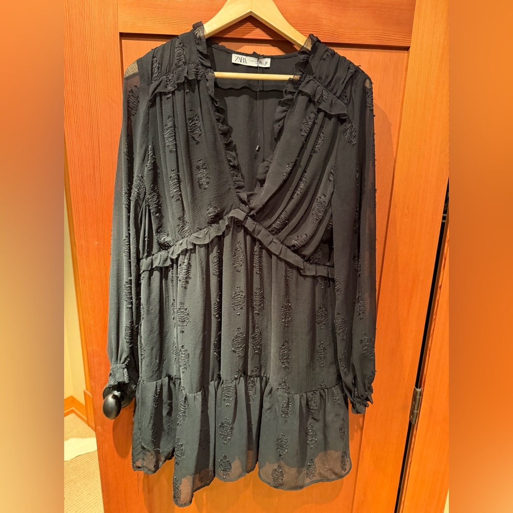 Zara Black Long Sleeve Top